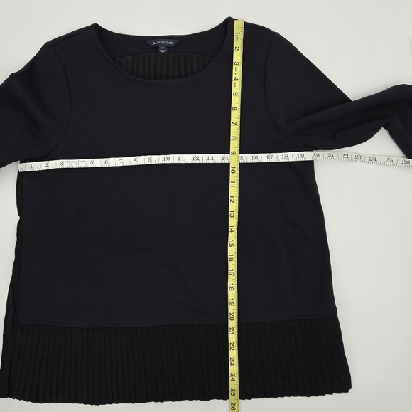 Land's End Pleated Back and bottom of front 3/4 Sleeve Blouse Size Medium - Picture 7 of 9